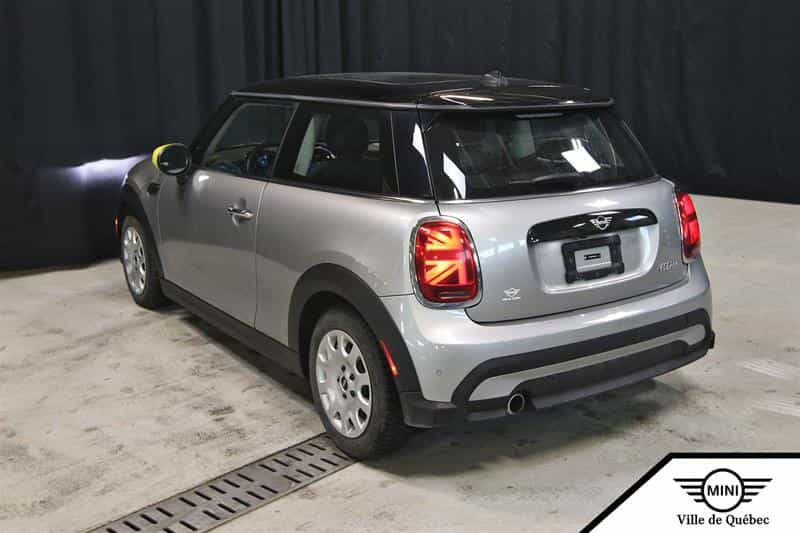 2024 Mini Cooper 3 Door - Image 10