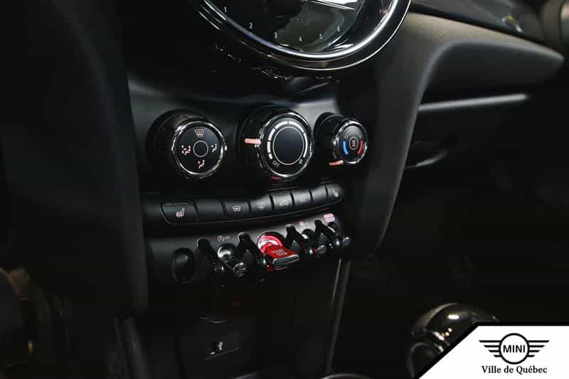 2024 Mini Cooper 3 Door - Image 13