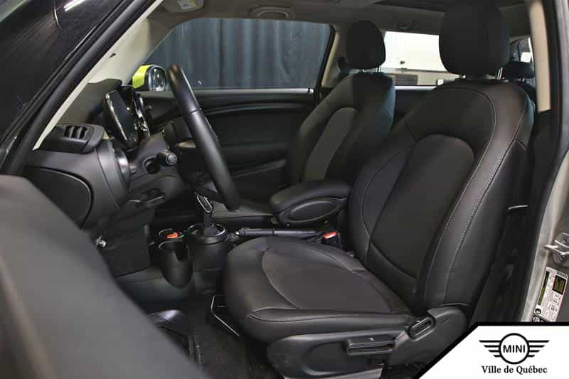 2024 Mini Cooper 3 Door - Image 17