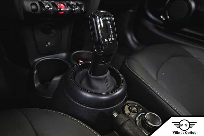 2024 Mini Convertible Cooper - Image 12