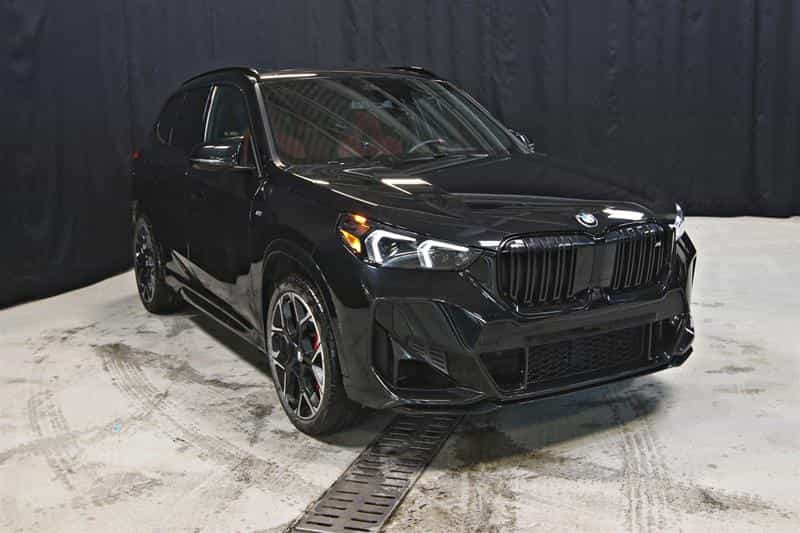 2025 BMW X1 M35i xDrive - Image 4