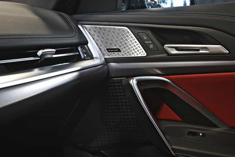 2025 BMW X1 M35i xDrive - Image 12