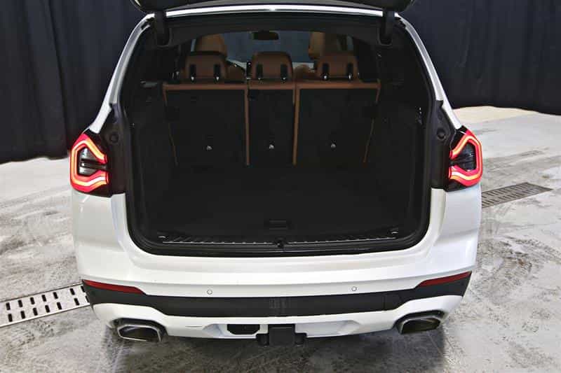 2023 BMW X3 xDrive30i - Image 9