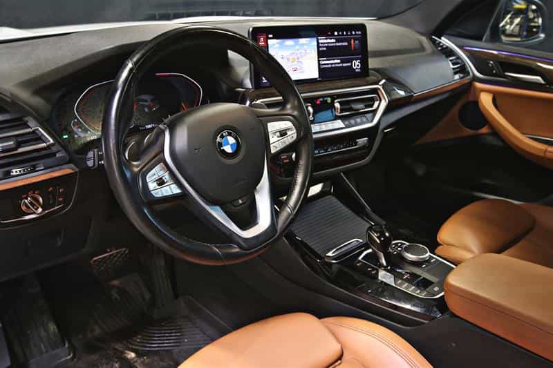 2023 BMW X3 xDrive30i - Image 11
