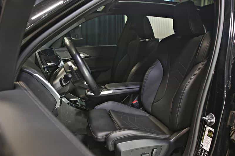 2025 BMW X1 xDrive28i - Image 16