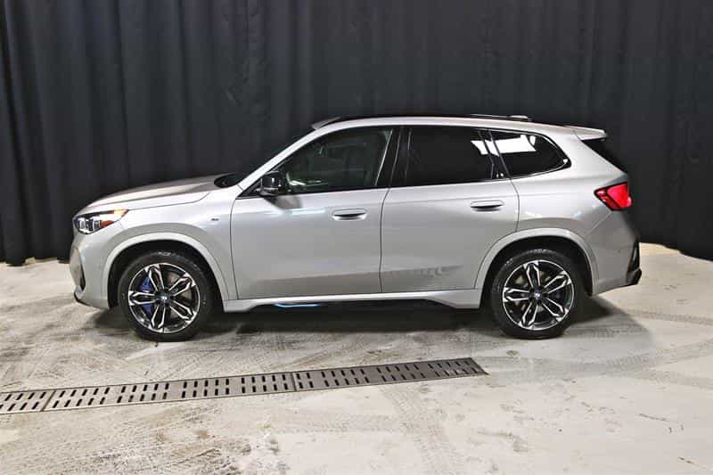 2025 BMW X1 M35i xDrive - Image 5