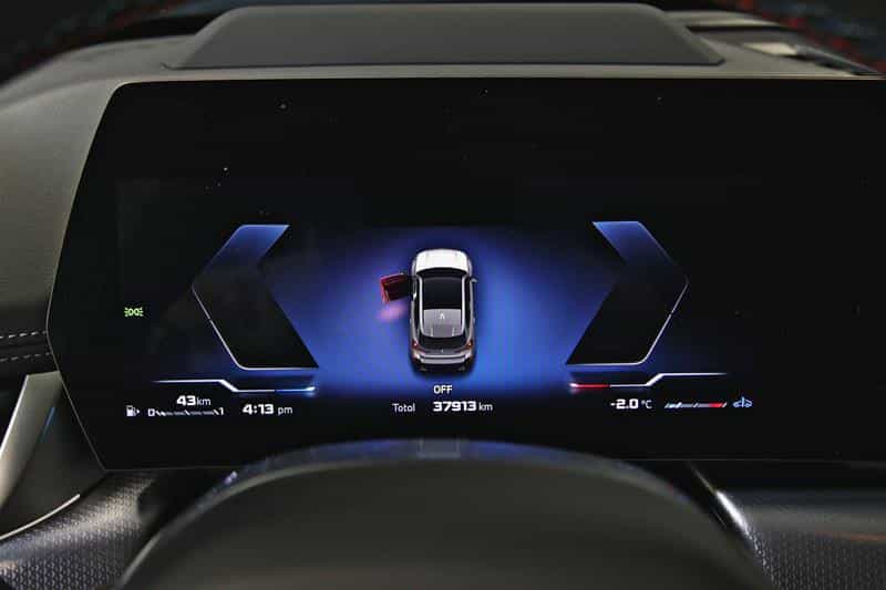 2025 BMW X1 M35i xDrive - Image 15