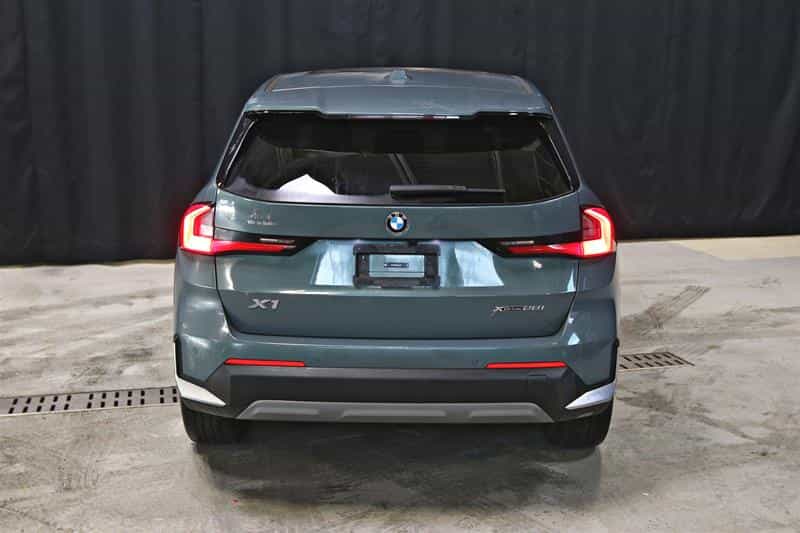2023 BMW X1 xDrive28i - Image 5