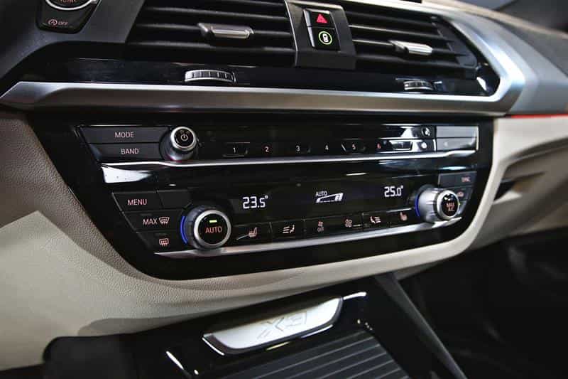 2020 BMW X3 xDrive30i - Image 13