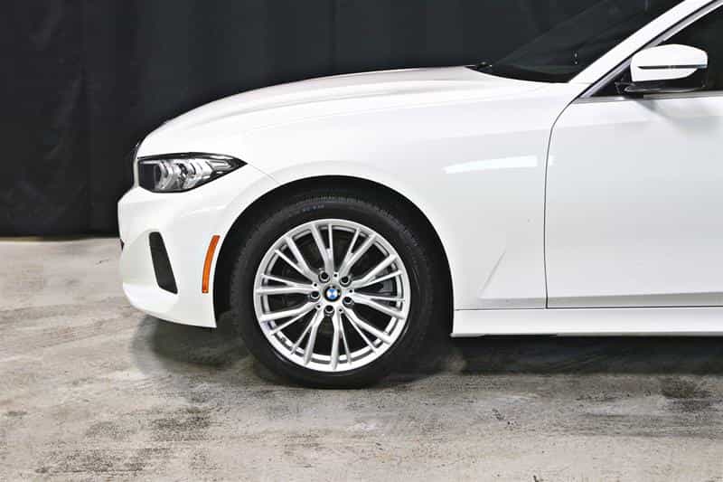 2023 BMW 3 Series xDrive Sedan - Image 6