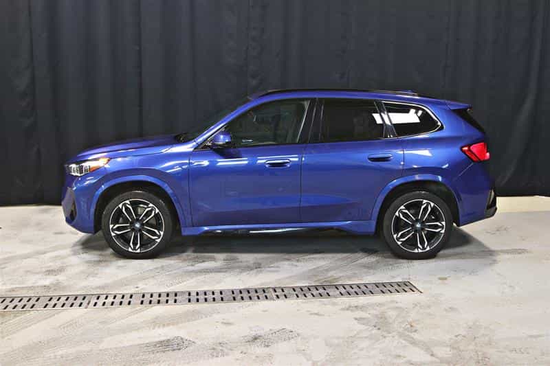 2023 BMW X1 xDrive28i - Image 5