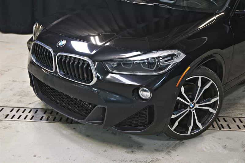2020 BMW X2 xDrive28i - Image 2