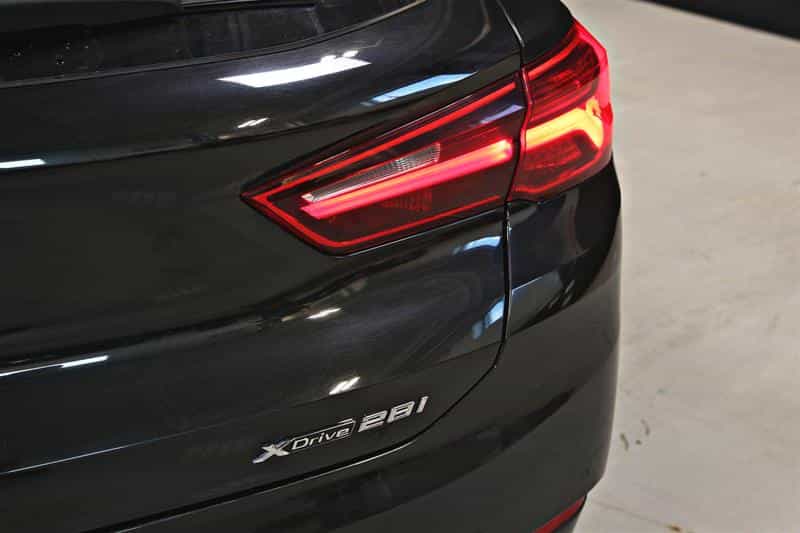 2020 BMW X2 xDrive28i - Image 8