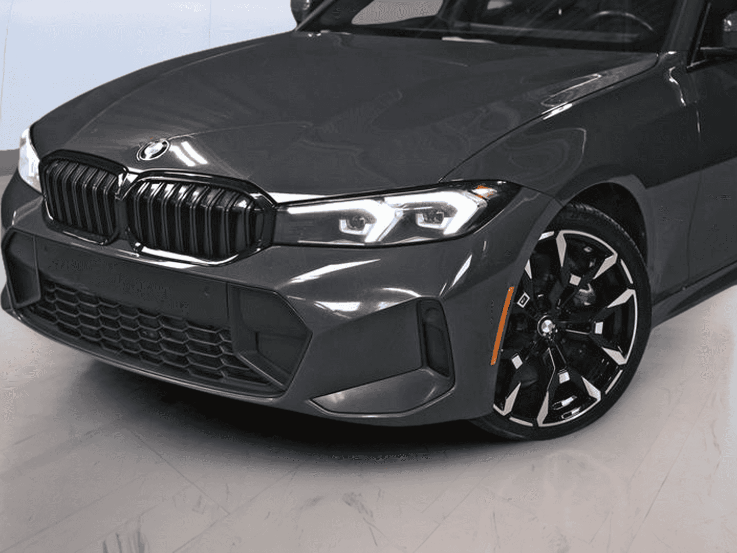 Image 2 BMW 3 Series xDrive Sedan 2023