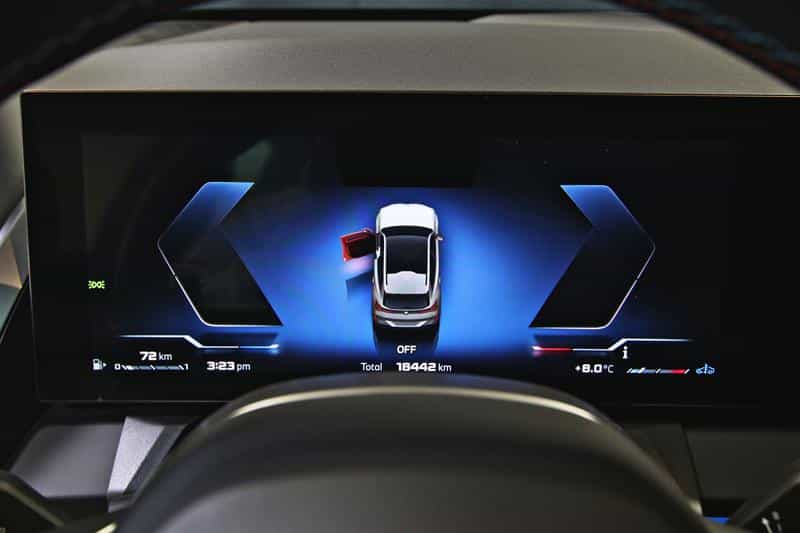 2025 BMW X3 M50 xDrive - Image 16