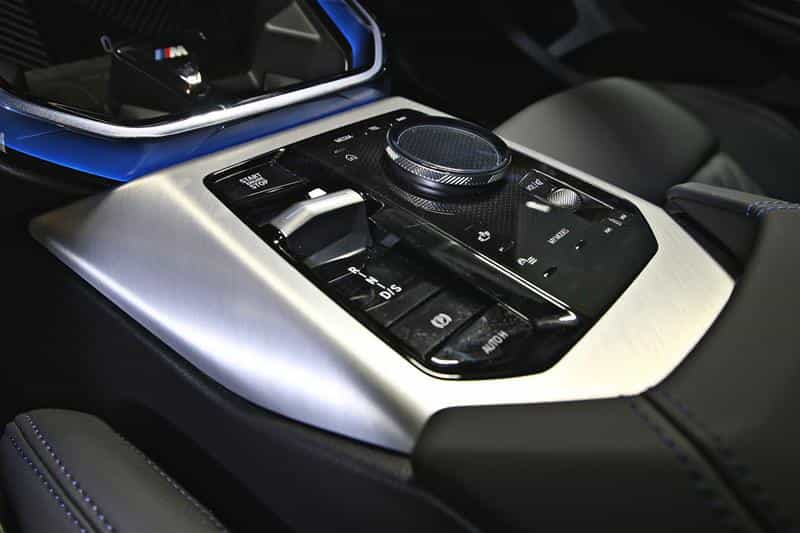 2025 BMW X3 M50 xDrive - Image 12