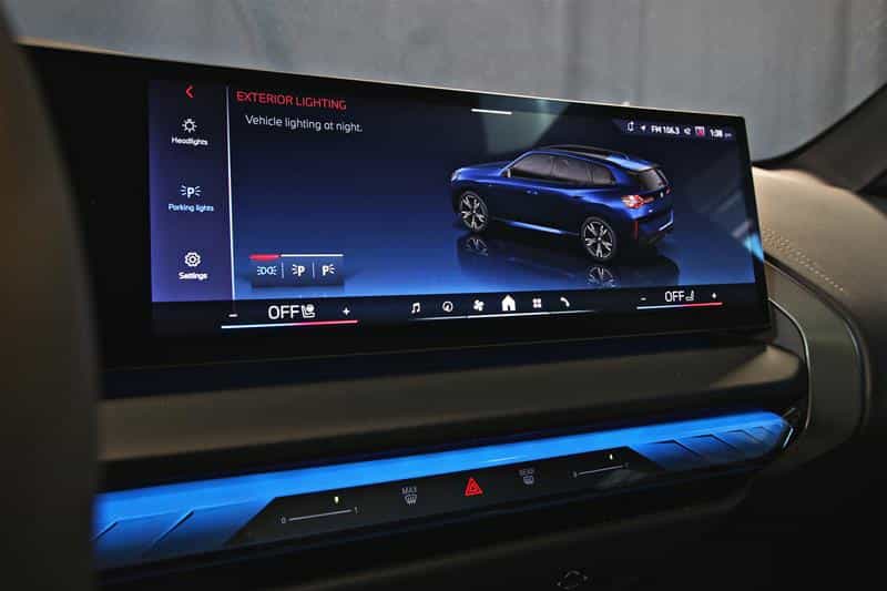 2025 BMW X3 M50 xDrive - Image 13