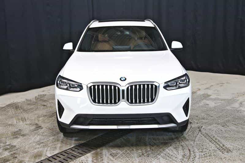 2024 BMW X3 xDrive30i - Image 3