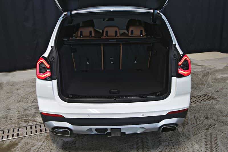 2024 BMW X3 xDrive30i - Image 9