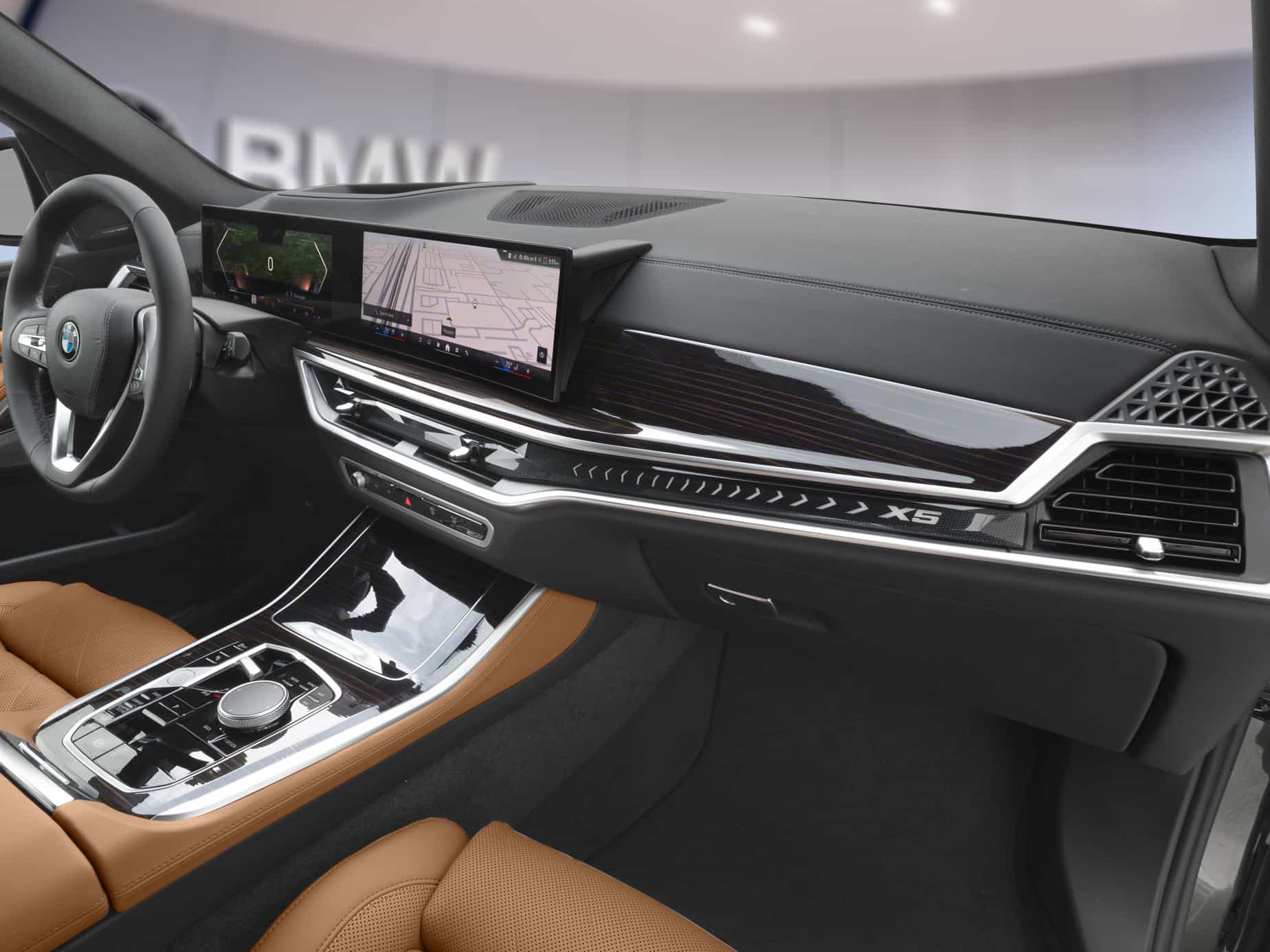 2026 BMW X5 xDrive50e - Image 11