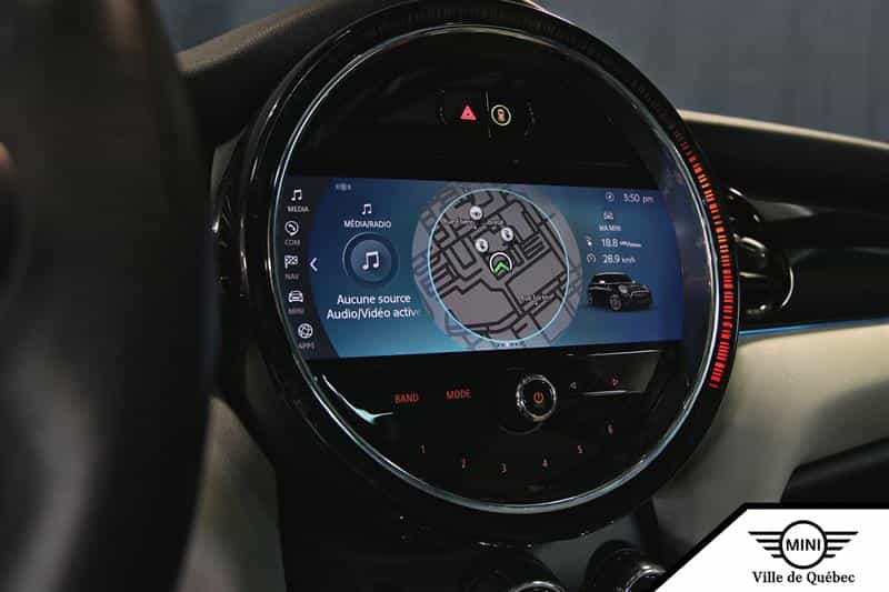 2023 Mini Cooper SE 3 Door - Image 14