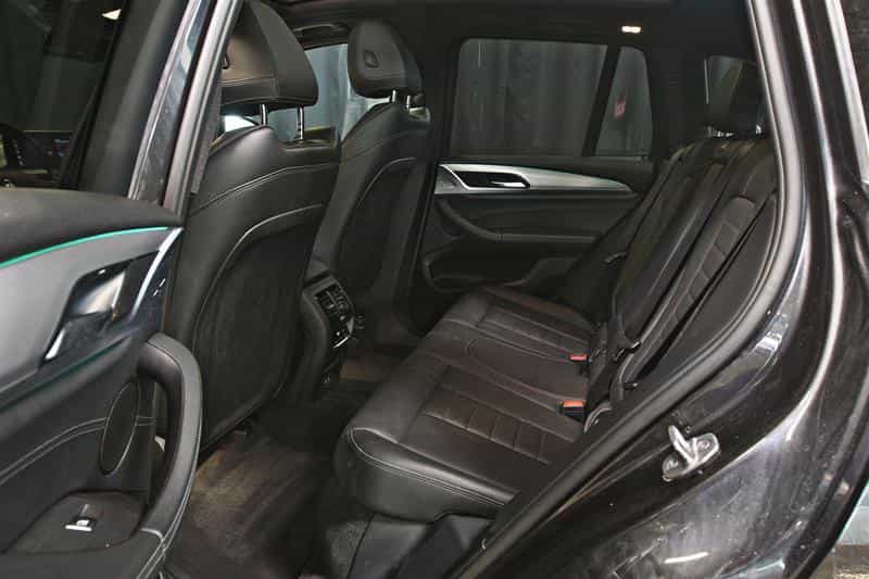 2020 BMW X3 xDrive30i - Image 18