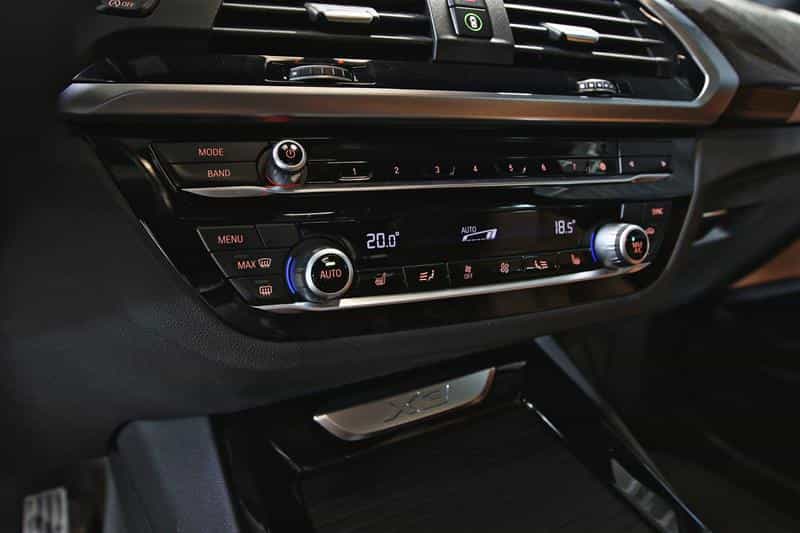 Image 13 BMW X3 xDrive30i véhicule d'activités sportives 2021