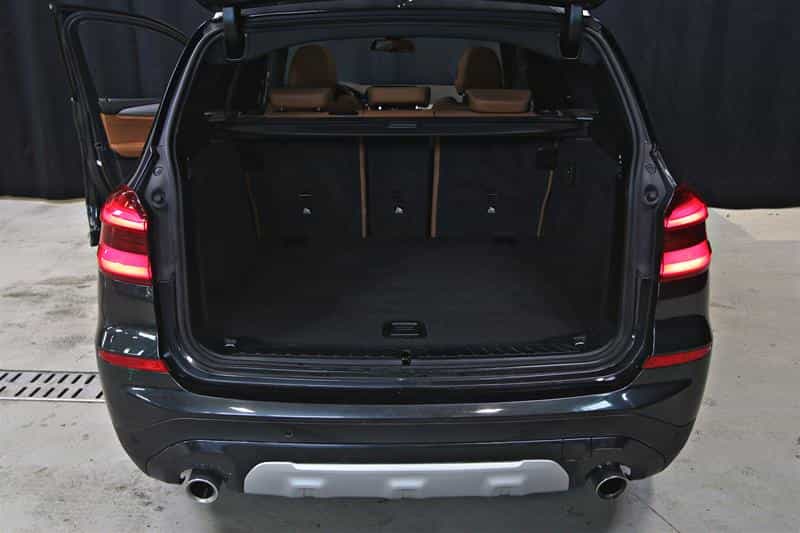 Image 9 BMW X3 xDrive30i véhicule d'activités sportives 2020