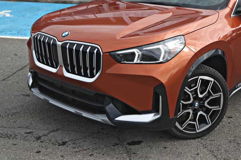 Image 2 BMW X1 xDrive28i 2024