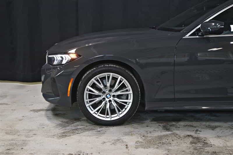 Image 6 BMW 3 Series 330i xDrive berline 2024