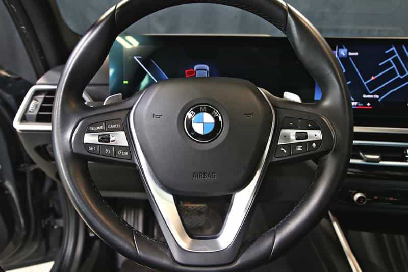 Image 14 BMW 3 Series 330i xDrive berline 2024