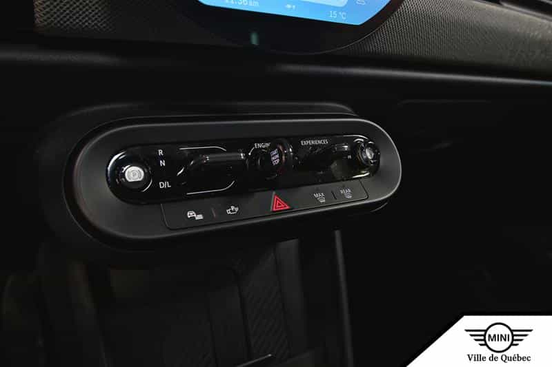 Image 12 Mini Cooper 3 Door 2025