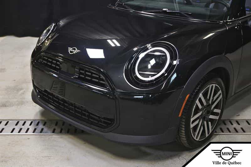 Image 2 Mini Cooper Convertible 2025