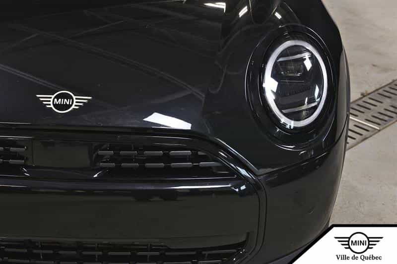 Image 4 Mini Cooper Convertible 2025