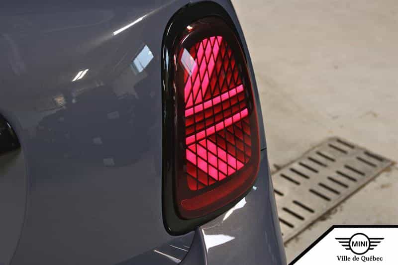 Image 8 Mini Cooper Convertible 2025