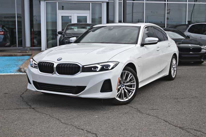 Image 1 BMW 330e Sedan 2024