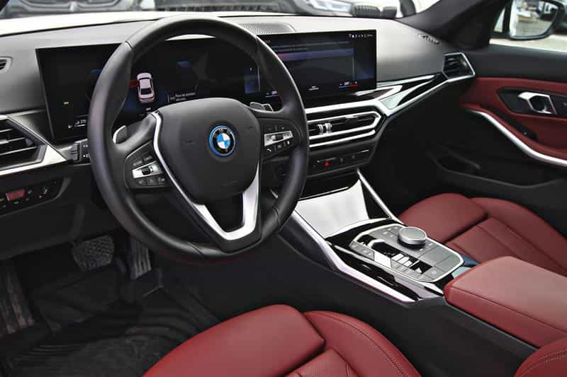Image 11 BMW 330e Sedan 2024