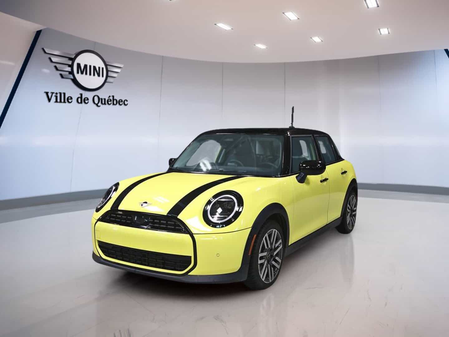 Image 1 Mini Cooper 5 Door 2025