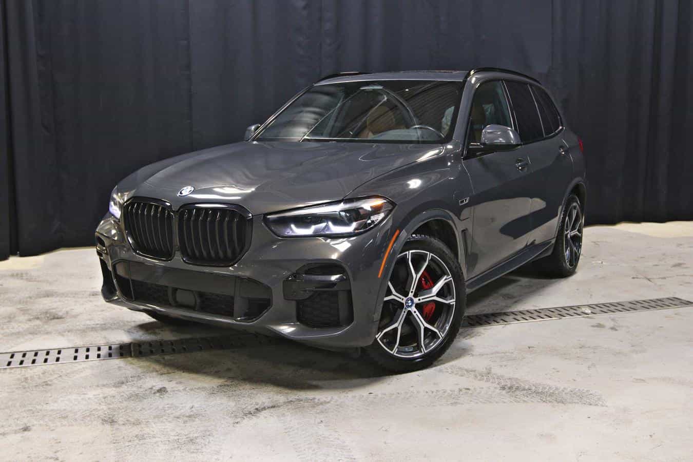 Image 1 BMW X5 xDrive45e 2022