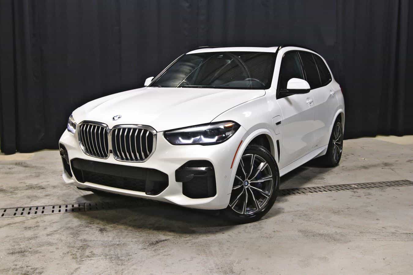 Image 1 BMW X5 xDrive45e 2022