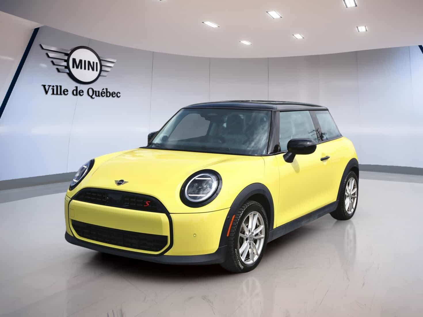 2025 Mini Cooper 3 Door - Image 1