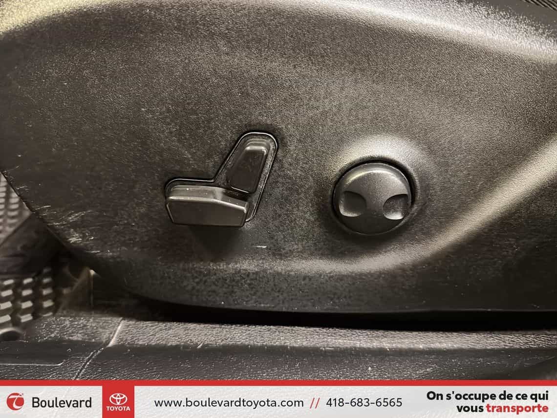 2022 Jeep Cherokee Trailhawk - Image 11