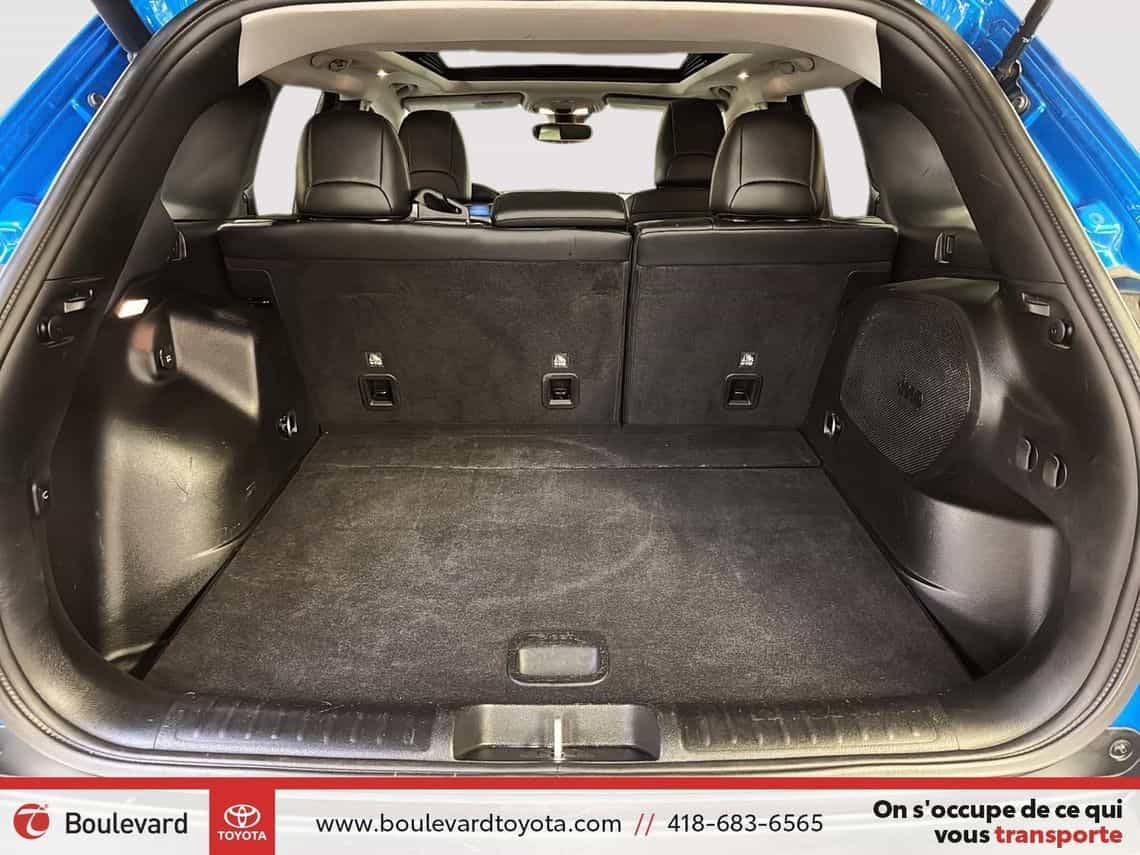 2022 Jeep Cherokee Trailhawk - Image 25