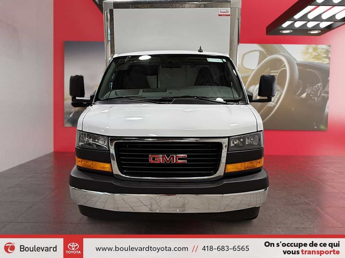 2023 GMC Savana 3500 Cube - Image 2