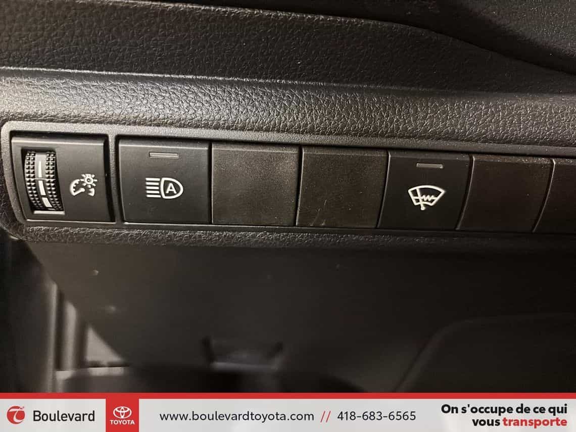 2024 Toyota Corolla Se - Image 13