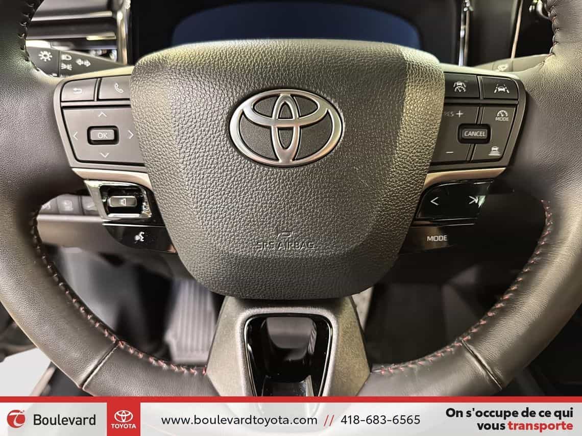 2025 Toyota Camry Xse - Image 15