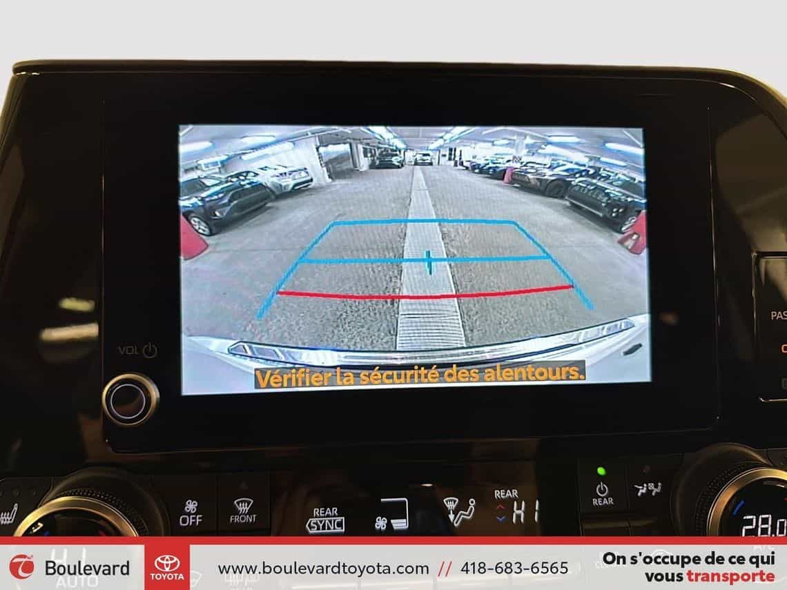 2023 Toyota Highlander Le - Image 19