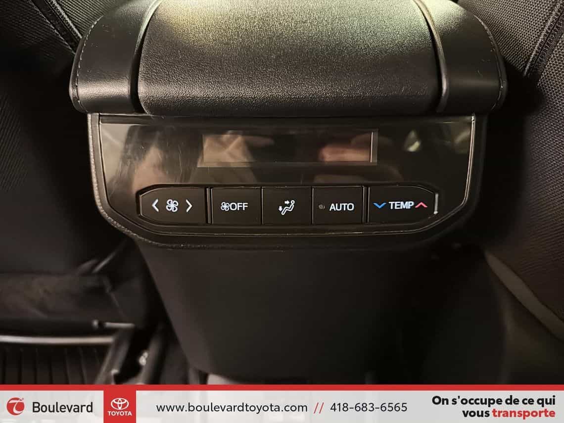 2023 Toyota Highlander Le - Image 22