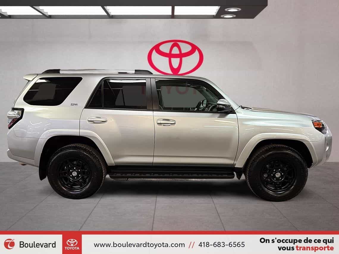 2023 Toyota 4Runner Sr5 - Image 3