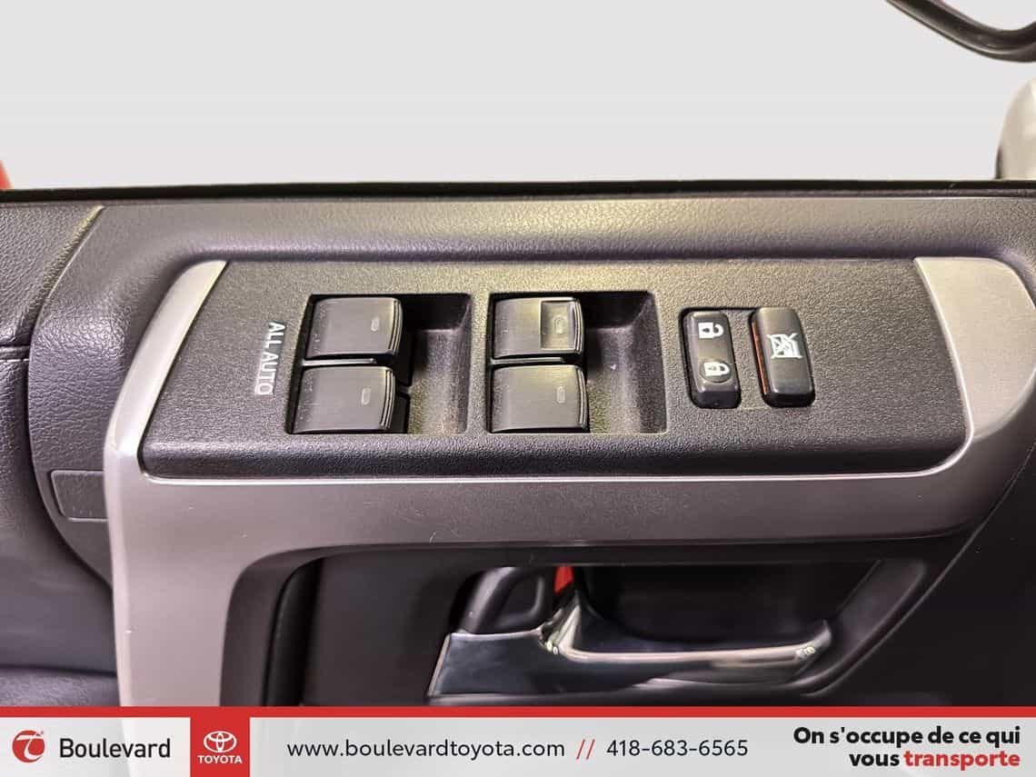 2023 Toyota 4Runner Sr5 - Image 10